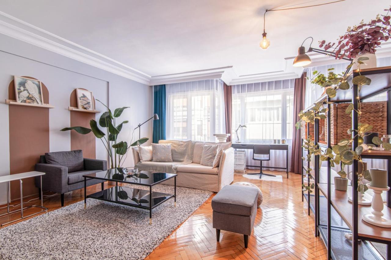 Gorgeous Flat With Lovely Balcony In Nisantasi 伊斯坦布尔 外观 照片