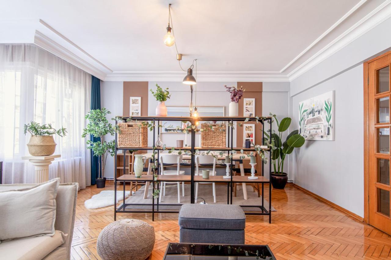 Gorgeous Flat With Lovely Balcony In Nisantasi 伊斯坦布尔 外观 照片